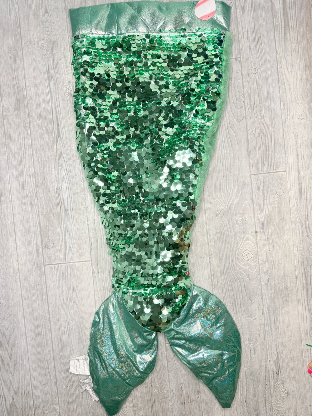Nwt kids or small adult large sequin mermaid tail blanket dress up costume tail